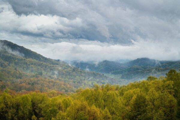 a-n-v-e-s-h-5B9P725PnuQ-unsplash Sevierville cabins for sale - Log homes and cabins for sale in Sevierville TN